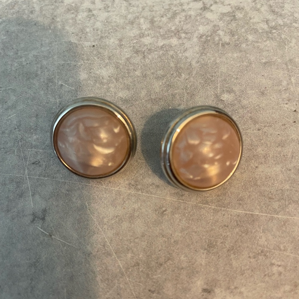 Gorgeous Vintage Style Faux Pink Pearl Cabochon Goldtone Pierced Earrings